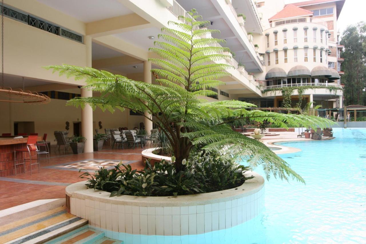 Golf Course Hotel Kampala Exterior foto